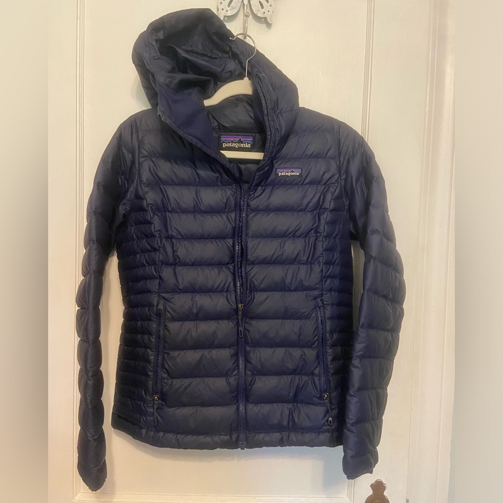 Patagonia Women’s Down Jacket w Hood